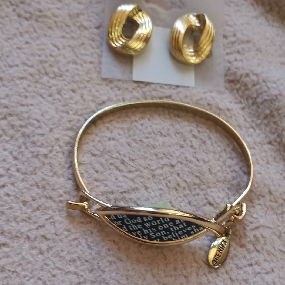 Gold Bracelet and Earring Set